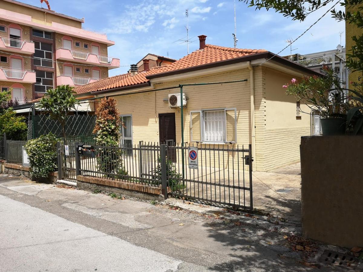 Casa Vacanza Della Nonna Apartment Rimini Luaran gambar